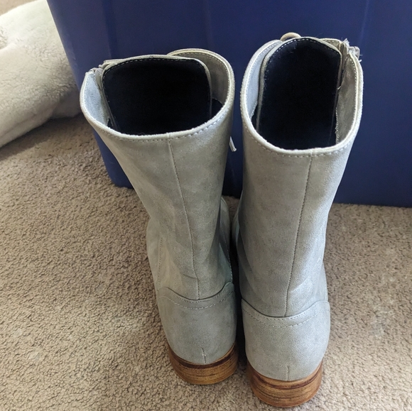 Light Gray Lace-Up High-Ankle Boots - Picture 4 of 4